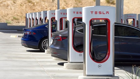 What Can We Learn From Tesla’s Business Strategy?